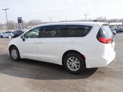 2026 Chrysler Voyager LX