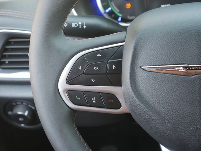 2025 Chrysler Pacifica Hybrid Pinnacle