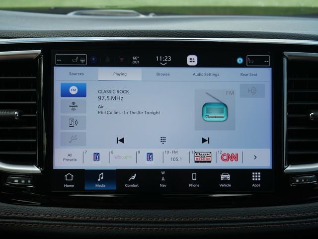 2025 Chrysler Pacifica Hybrid Pinnacle