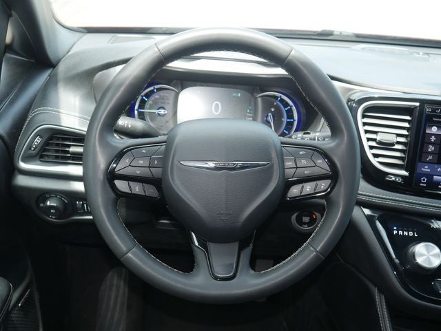 2022 Chrysler Pacifica Hybrid Limited