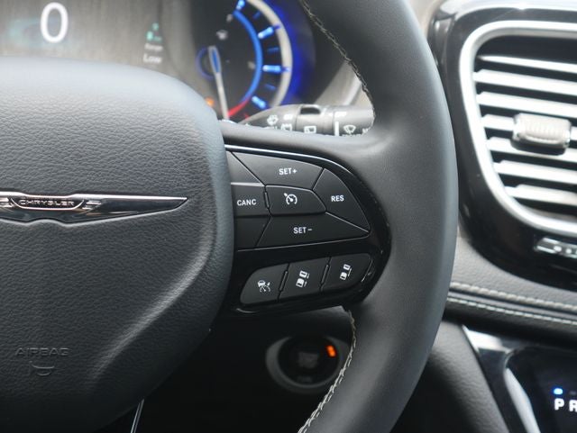 2022 Chrysler Pacifica Hybrid Limited