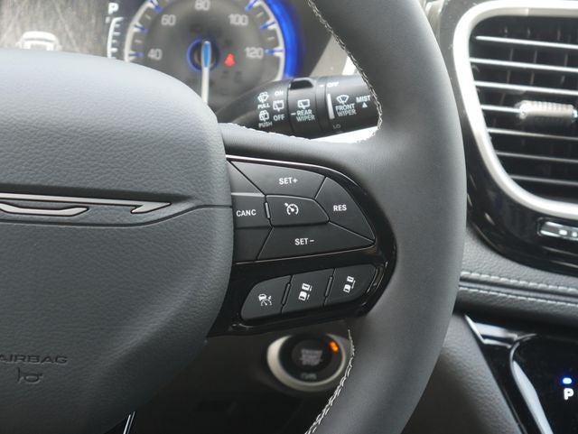 2027 Chrysler Pacifica Limited