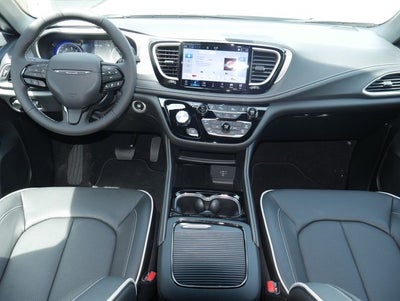 2027 Chrysler Pacifica Limited
