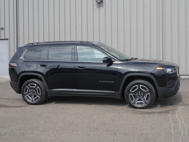 2026 Jeep Cherokee Laredo