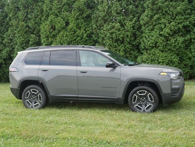 2026 Jeep Cherokee Laredo