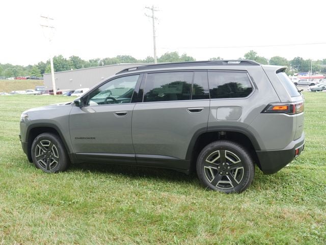 2026 Jeep Cherokee Laredo