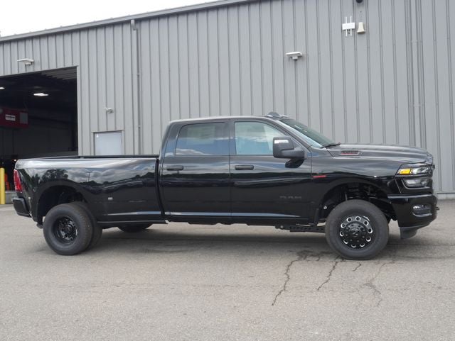 2026 RAM Ram 3500 Big Horn Night Edition