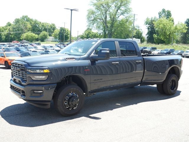 2026 RAM Ram 3500 Big Horn Night Edition
