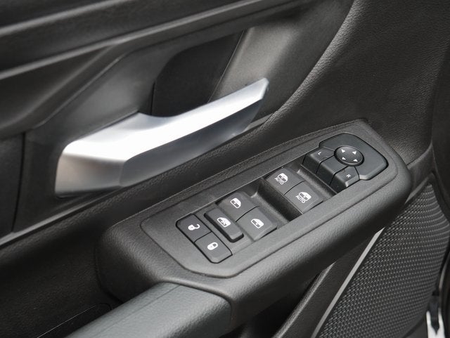 2025 RAM 1500 Express