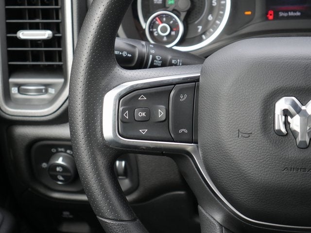 2025 RAM 1500 Express