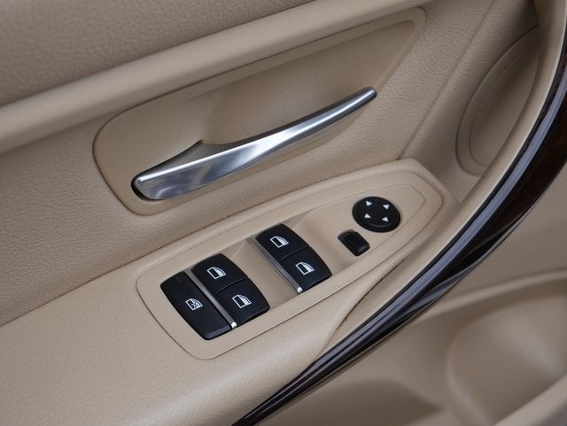 2016 BMW 3 Series 320i xDrive