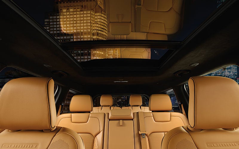 Jeep Grand Cherokee L Interior